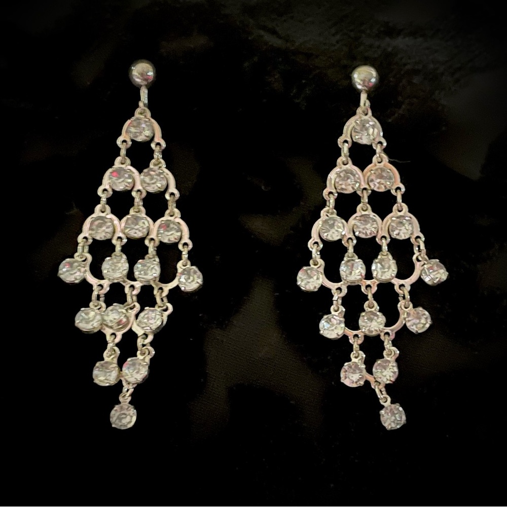 Vintage Avon Crystal Chandelier Earrings Sparkly - Picture 10 of 10